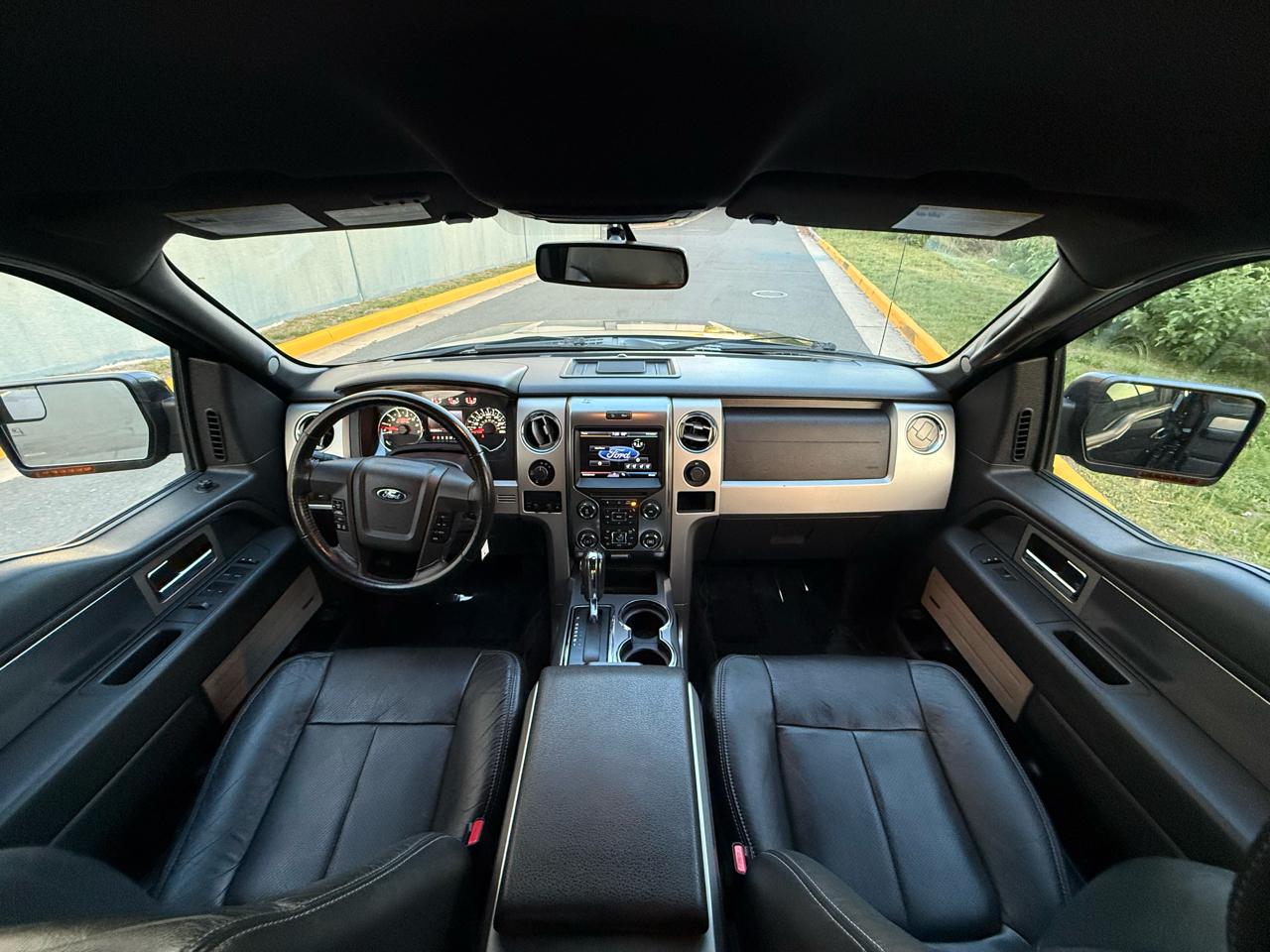 Ford F-150 4WD SuperCab 145" Lariat 2013