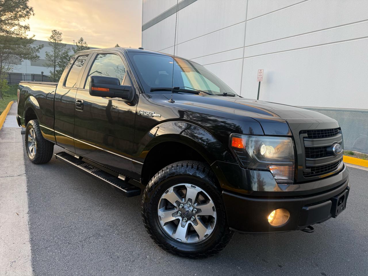 Ford F-150 4WD SuperCab 145" Lariat 2013
