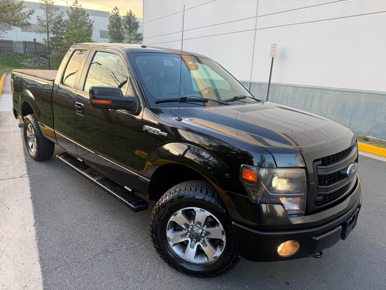Ford F-150 4WD SuperCab 145" Lariat 2013