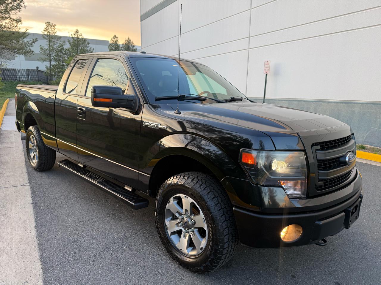 Ford F-150 4WD SuperCab 145" Lariat 2013