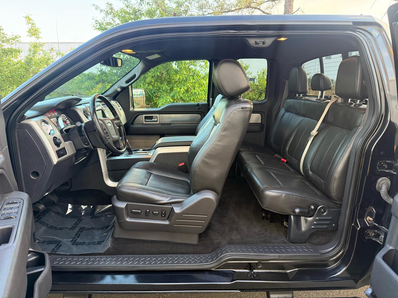 Ford F-150 4WD SuperCab 145" Lariat 2013