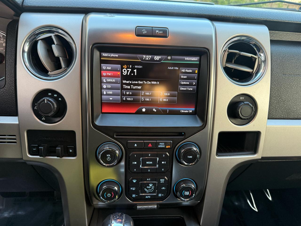 Ford F-150 4WD SuperCab 145" Lariat 2013