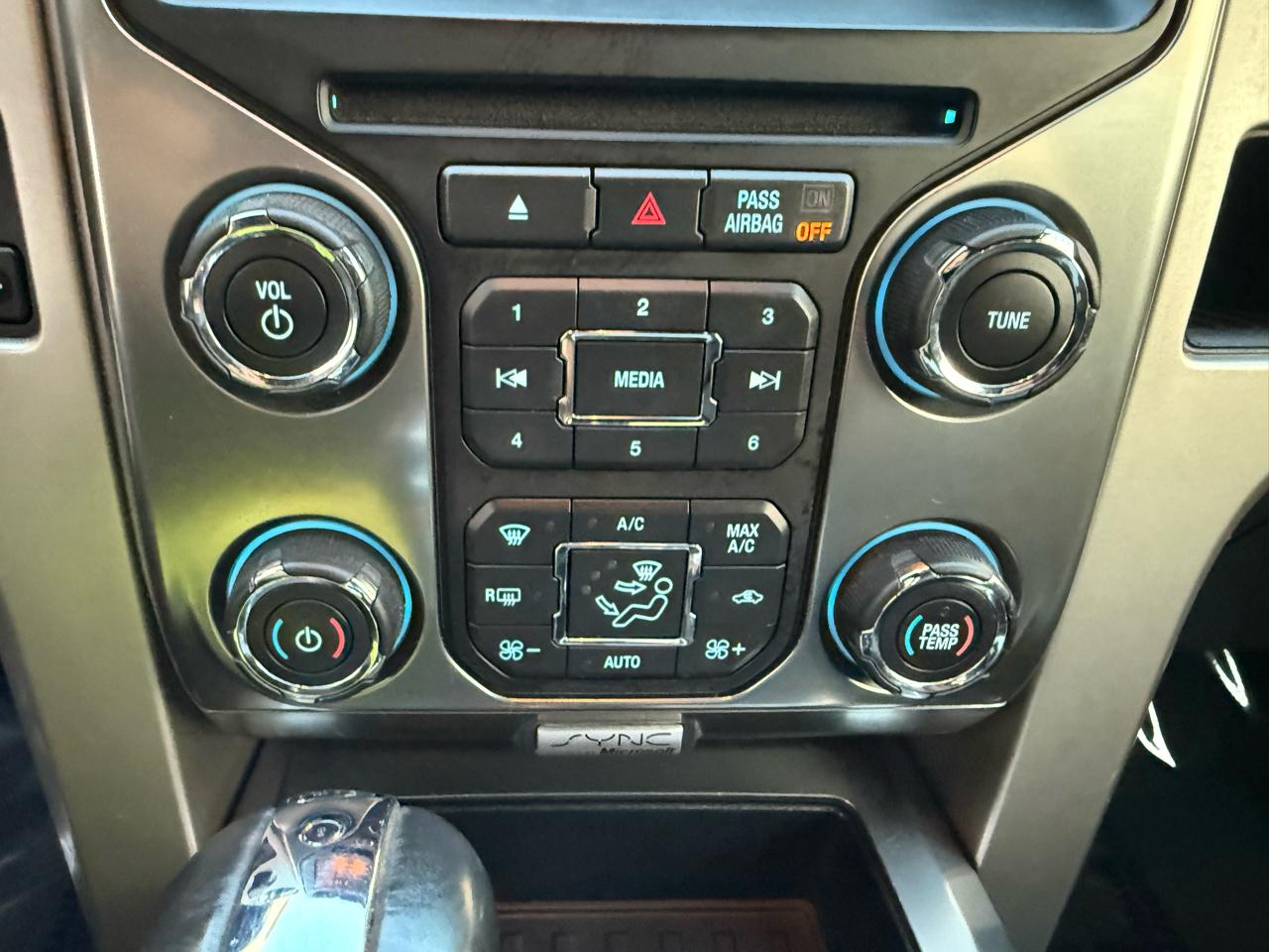 Ford F-150 4WD SuperCab 145" Lariat 2013