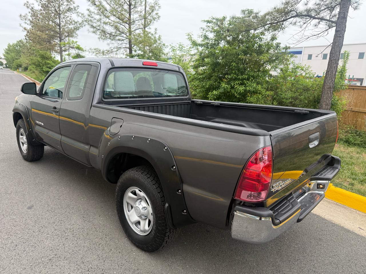 Toyota Tacoma 4WD Access Cab I4 MT (Natl) 2014