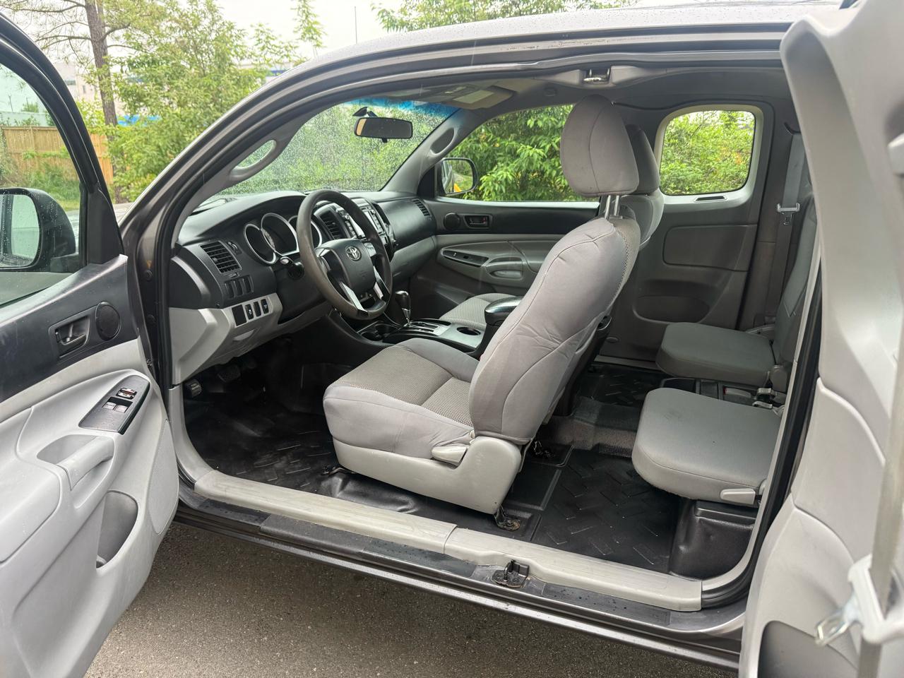 Toyota Tacoma 4WD Access Cab I4 MT (Natl) 2014