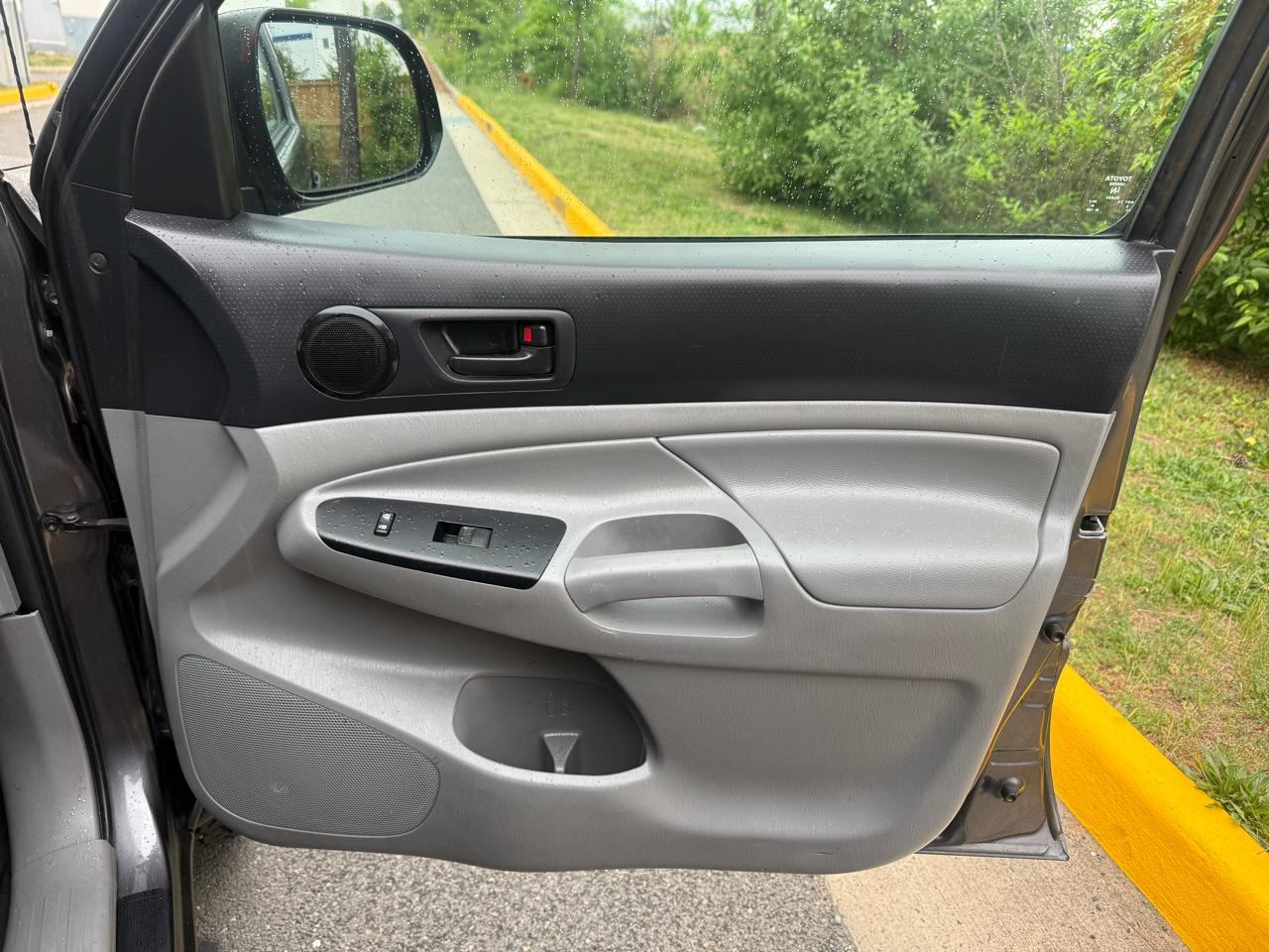 Toyota Tacoma 4WD Access Cab I4 MT (Natl) 2014