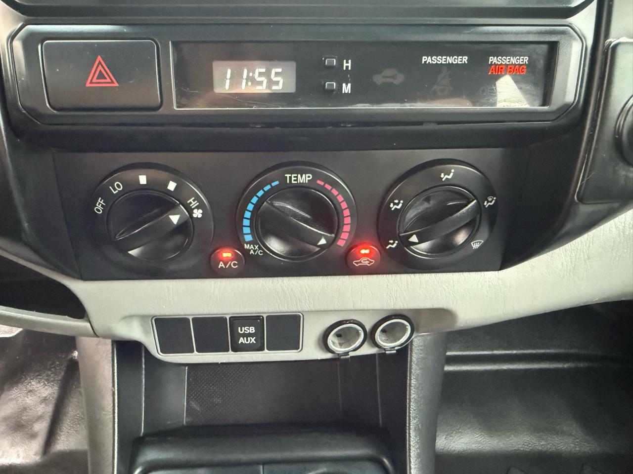 Toyota Tacoma 4WD Access Cab I4 MT (Natl) 2014