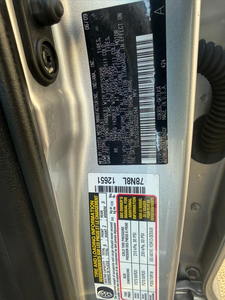 Toyota Sequoia 4WD LV8 6-Spd AT Ltd (Natl) 2010