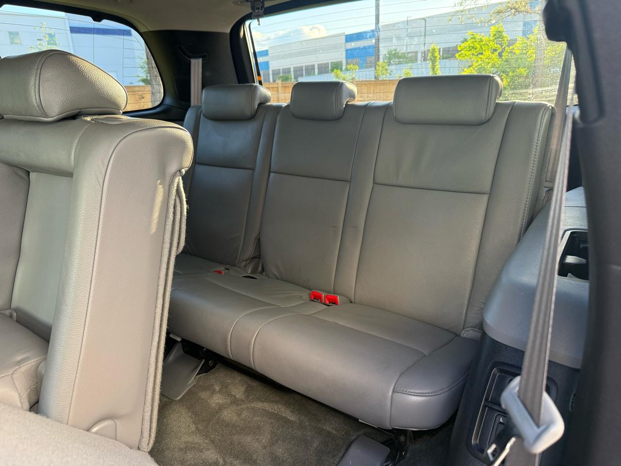 Toyota Sequoia 4WD LV8 6-Spd AT Ltd (Natl) 2010