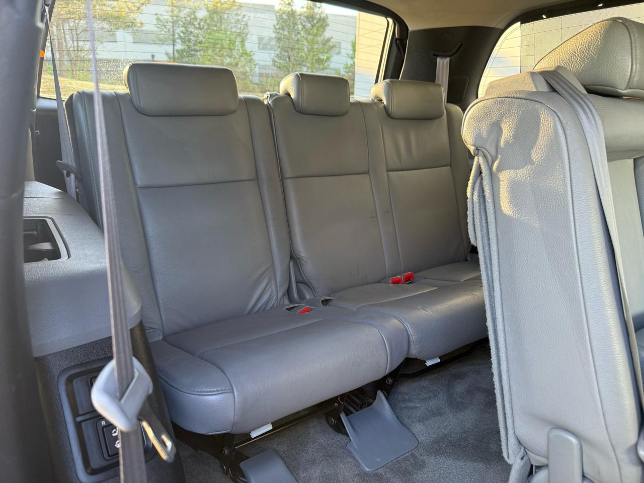 Toyota Sequoia 4WD LV8 6-Spd AT Ltd (Natl) 2010