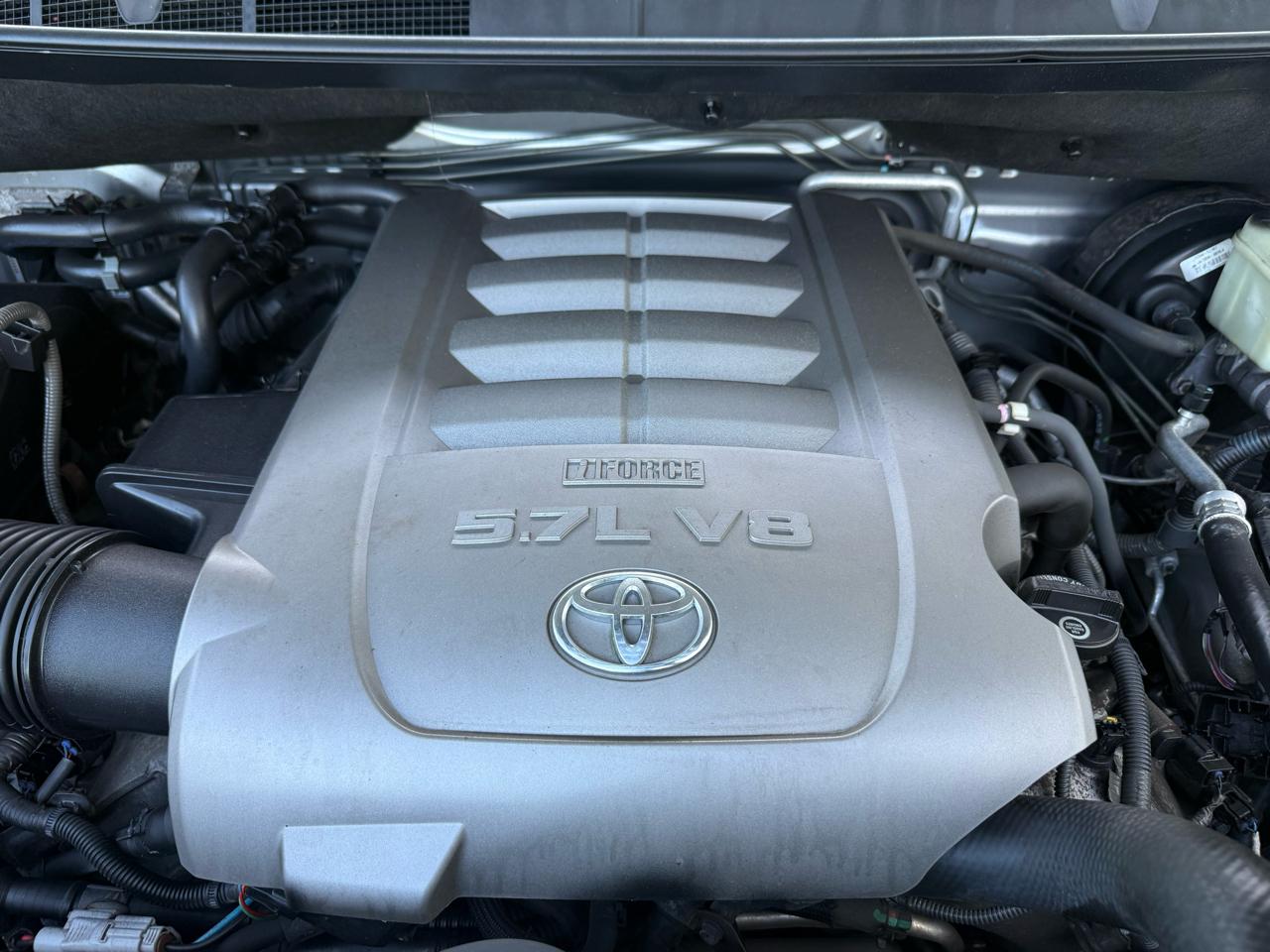 Toyota Sequoia 4WD LV8 6-Spd AT Ltd (Natl) 2010