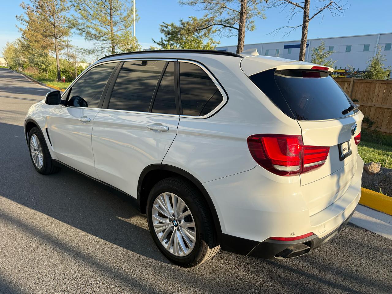 BMW X5 AWD 4dr xDrive50i 2015