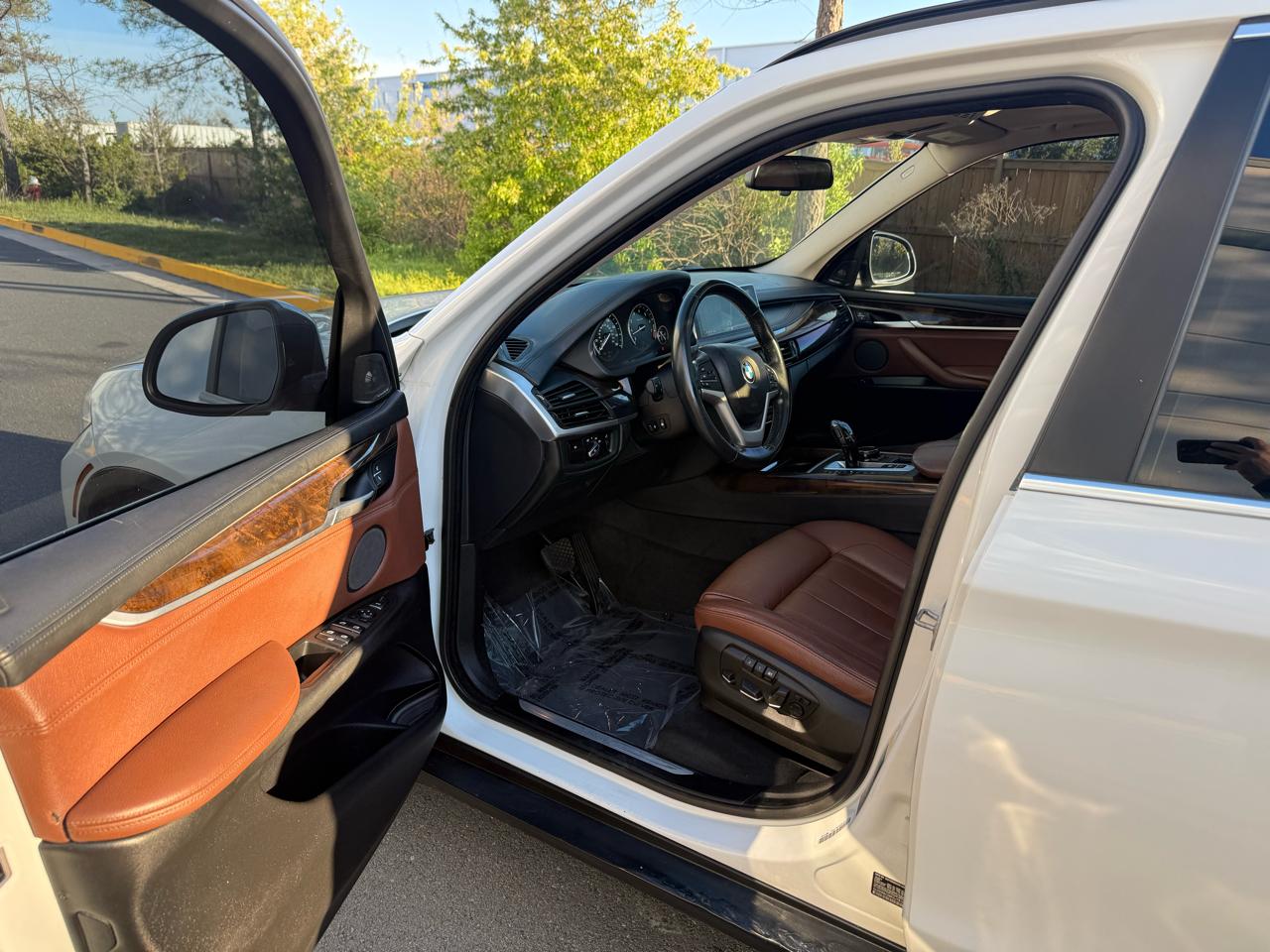 BMW X5 AWD 4dr xDrive50i 2015