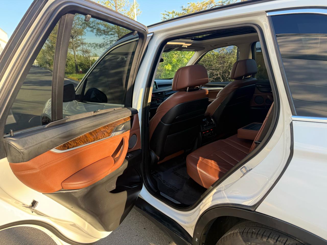 BMW X5 AWD 4dr xDrive50i 2015