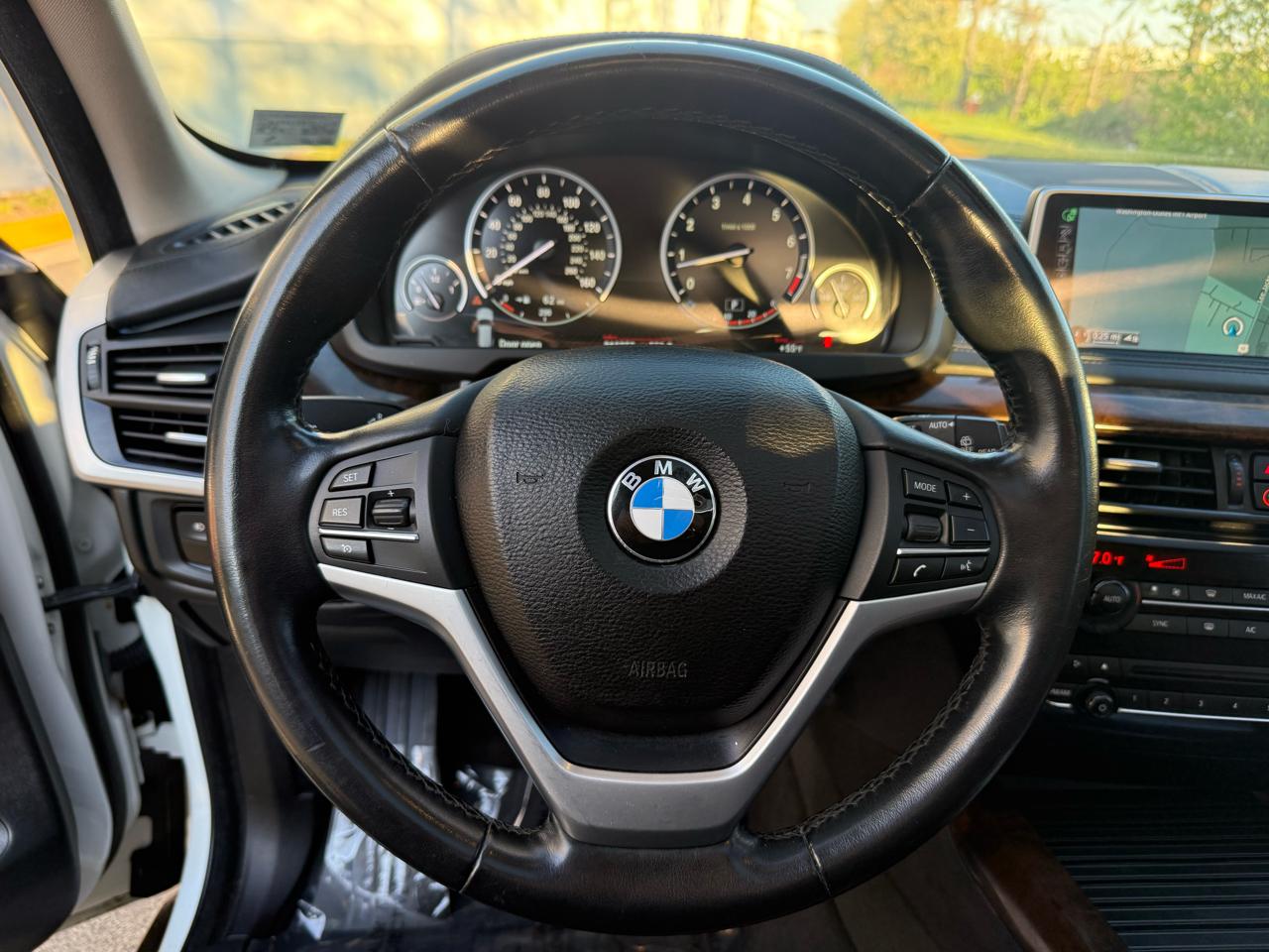 BMW X5 AWD 4dr xDrive50i 2015