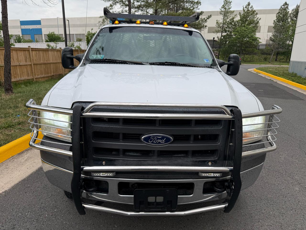 Ford Super Duty F-250 Reg Cab 137" XLT 4WD 2005