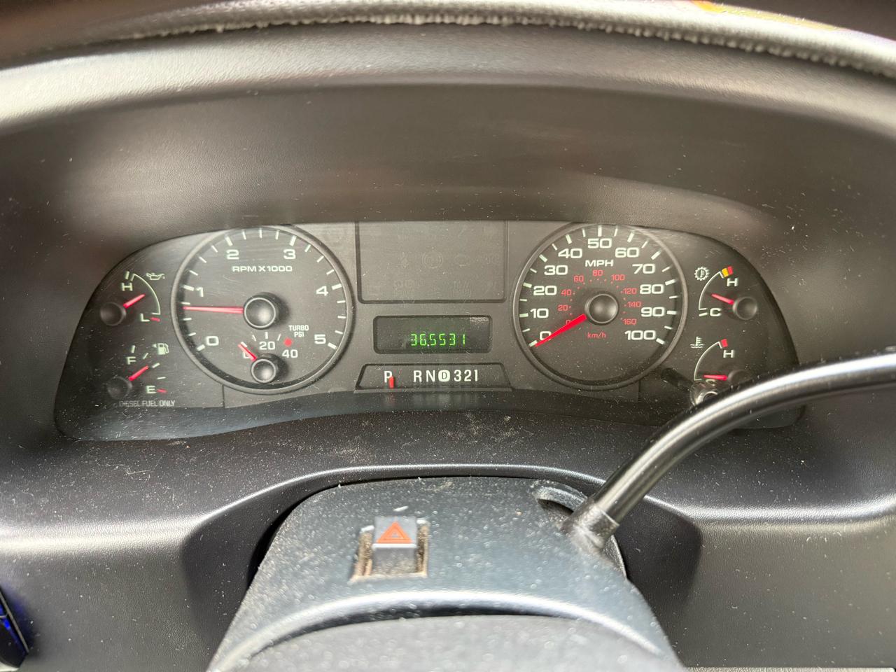 Ford Super Duty F-250 Reg Cab 137" XLT 4WD 2005