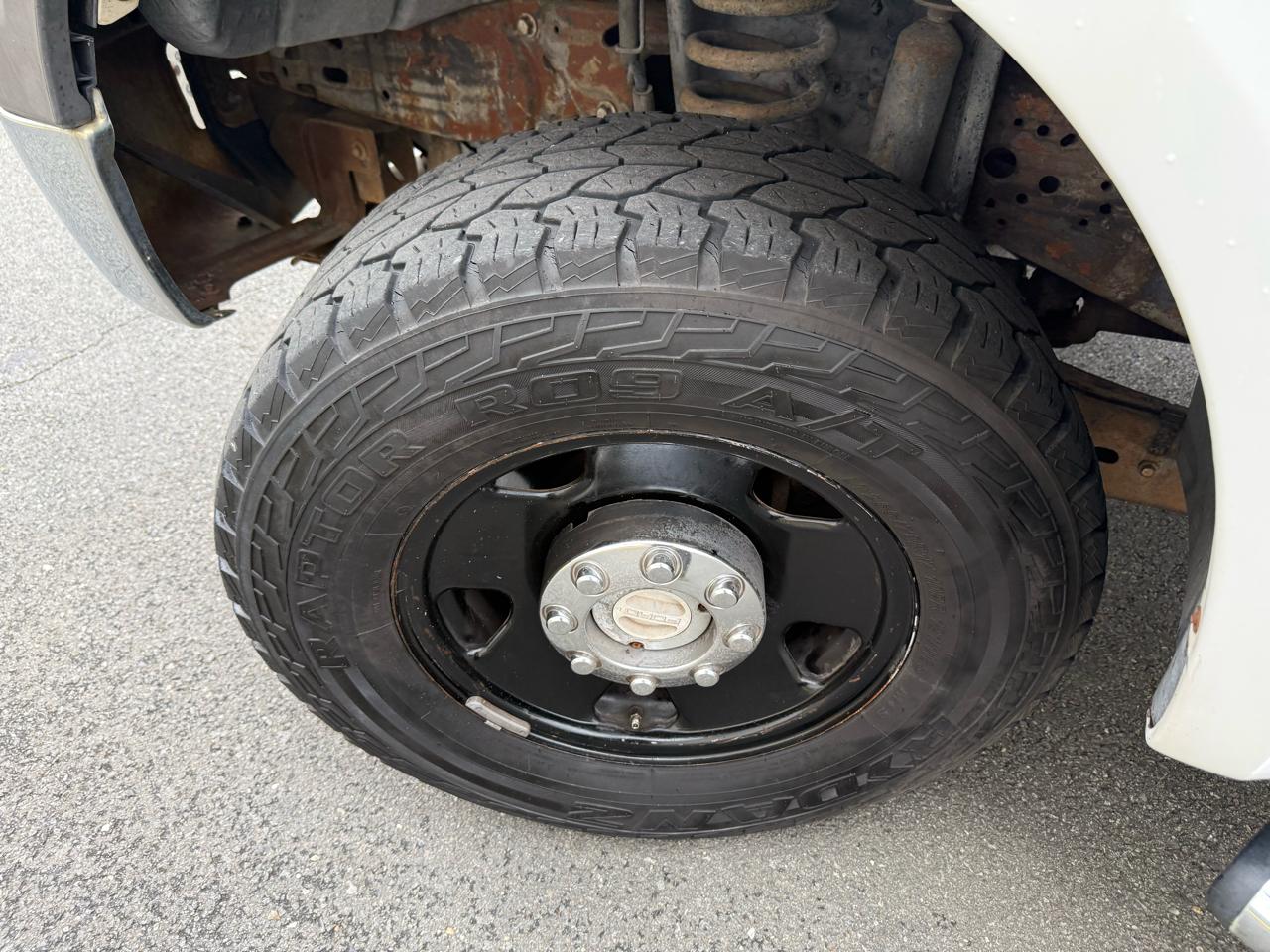 Ford Super Duty F-250 Reg Cab 137" XLT 4WD 2005