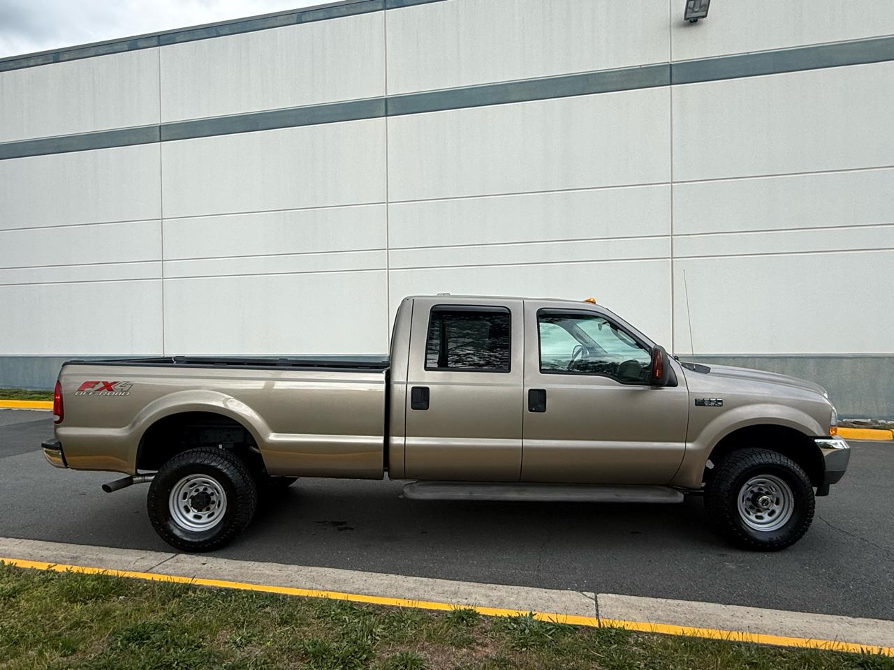 Ford Super Duty F-350 SRW Crew Cab 156" King Ranch 4WD 2004