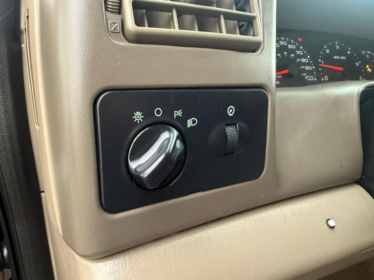 Ford Super Duty F-350 SRW Crew Cab 156" King Ranch 4WD 2004