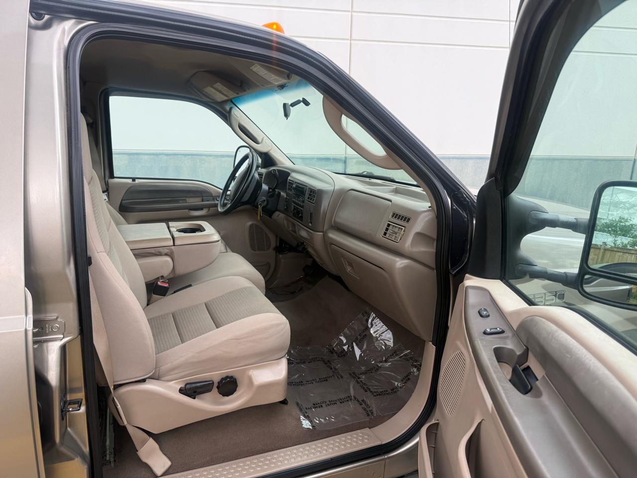 Ford Super Duty F-350 SRW Crew Cab 156" King Ranch 4WD 2004