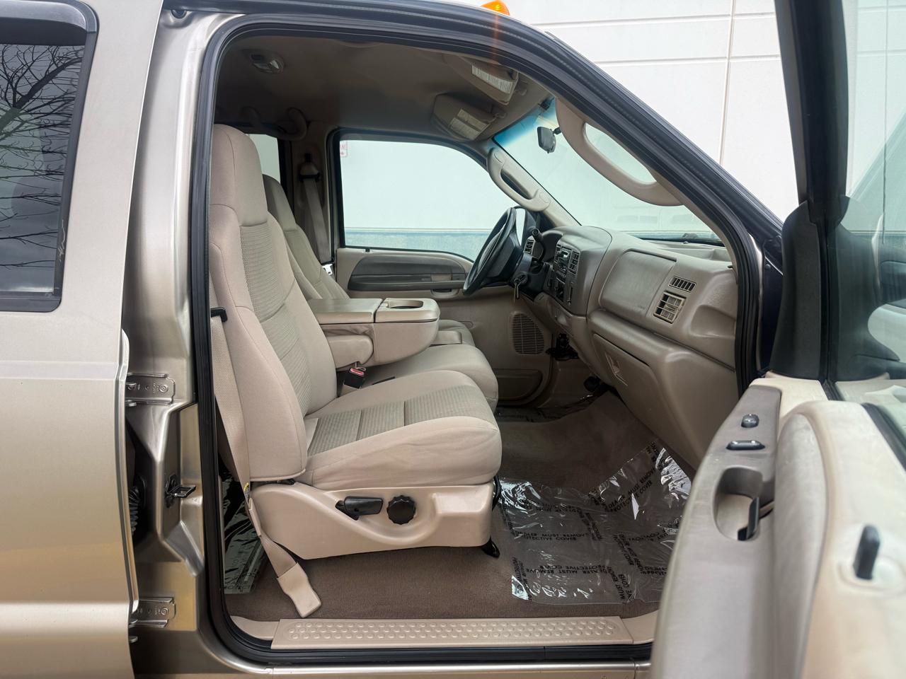 Ford Super Duty F-350 SRW Crew Cab 156" King Ranch 4WD 2004