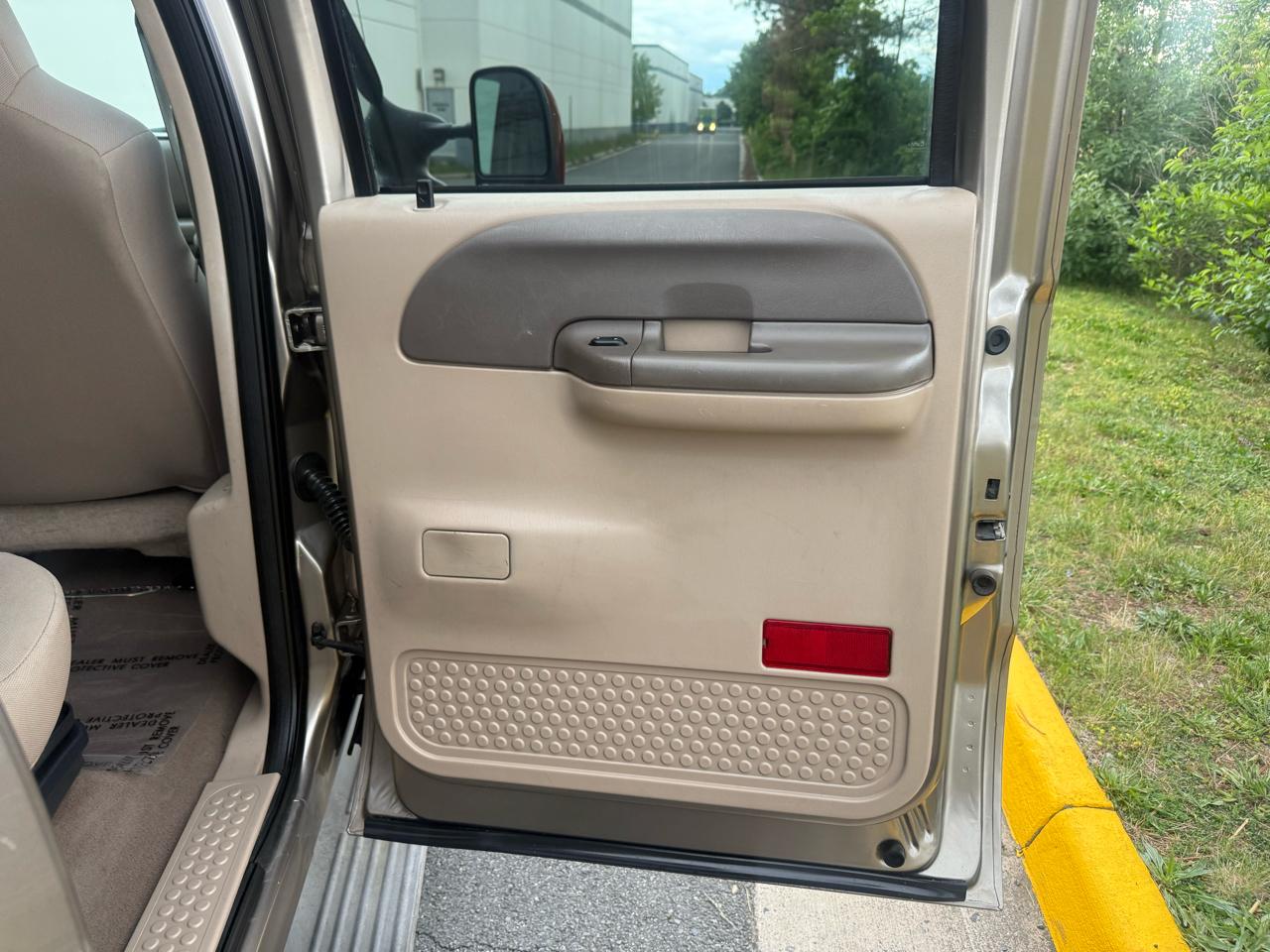 Ford Super Duty F-350 SRW Crew Cab 156" King Ranch 4WD 2004