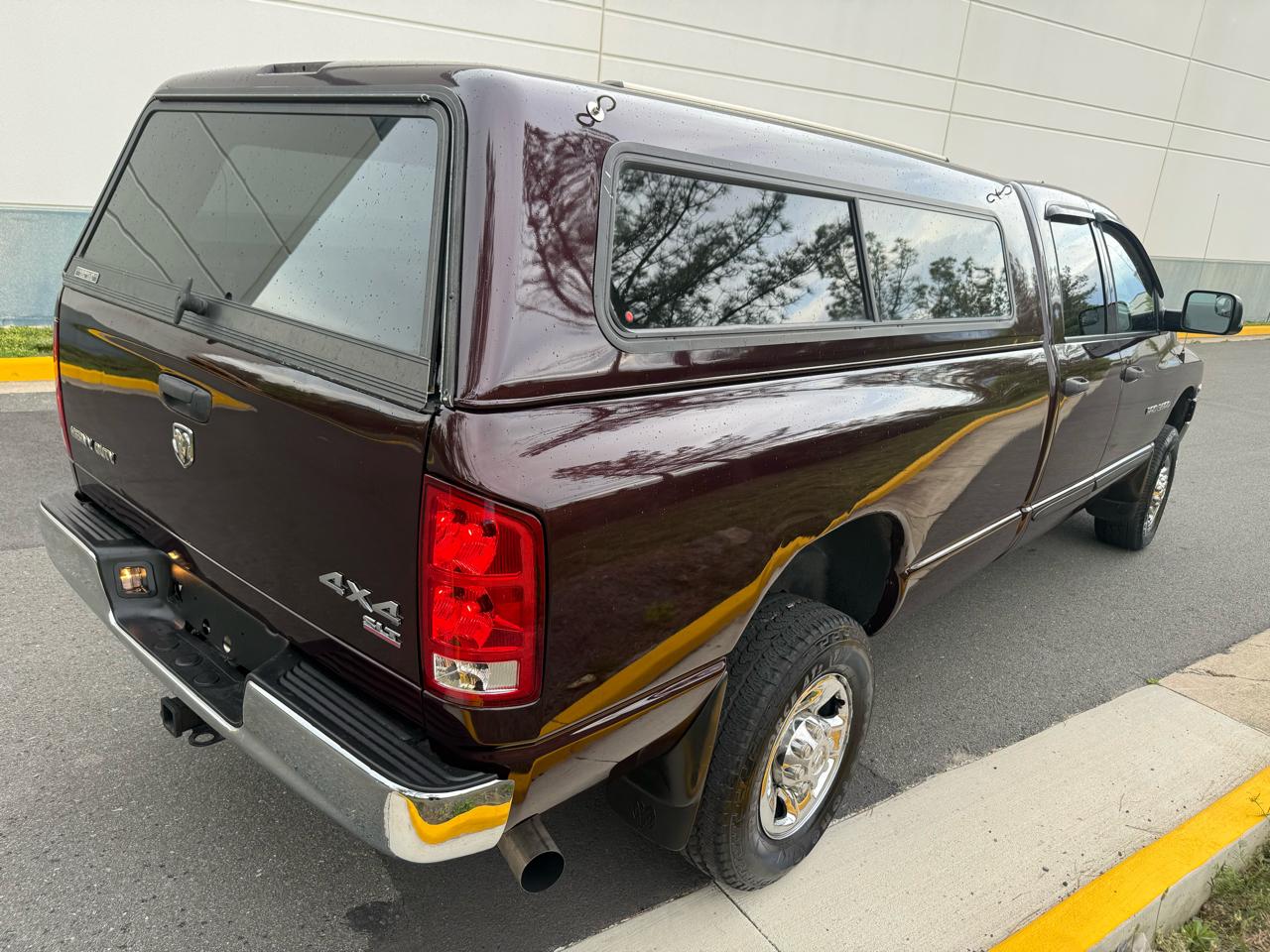 Dodge Ram 3500 4dr Quad Cab 160.5" WB DRW 4WD SLT 2005