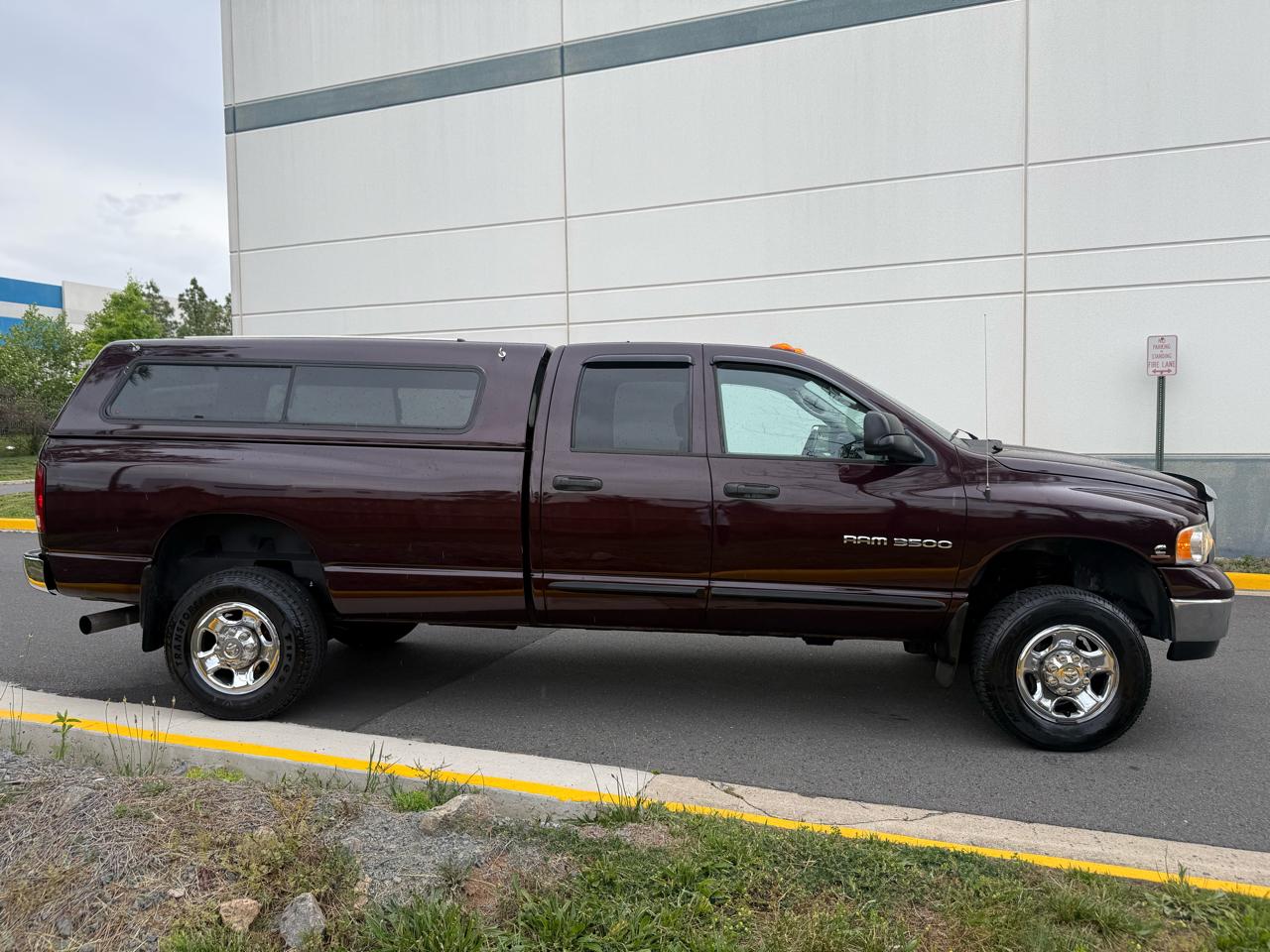 Dodge Ram 3500 4dr Quad Cab 160.5" WB DRW 4WD SLT 2005