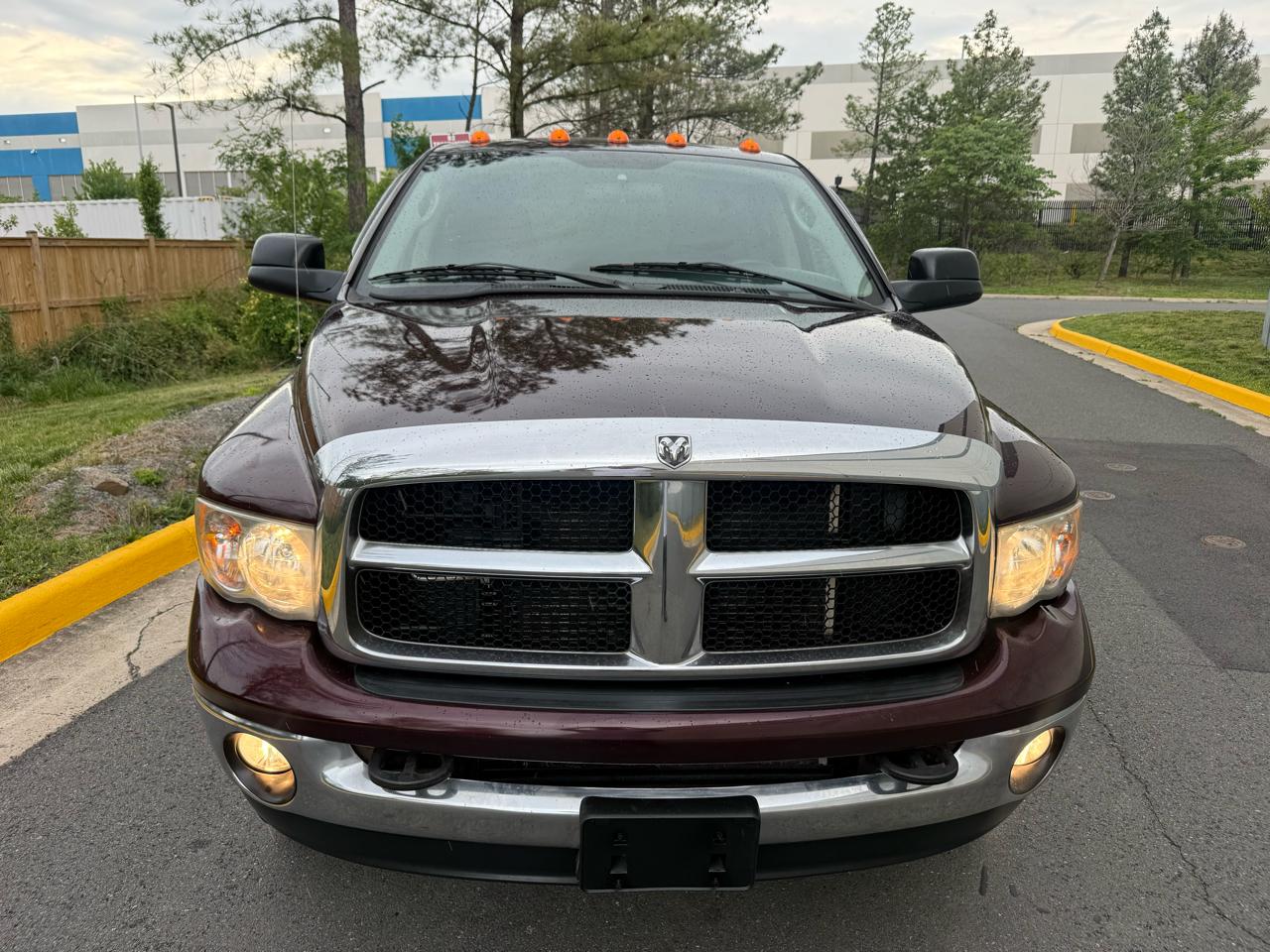Dodge Ram 3500 4dr Quad Cab 160.5" WB DRW 4WD SLT 2005