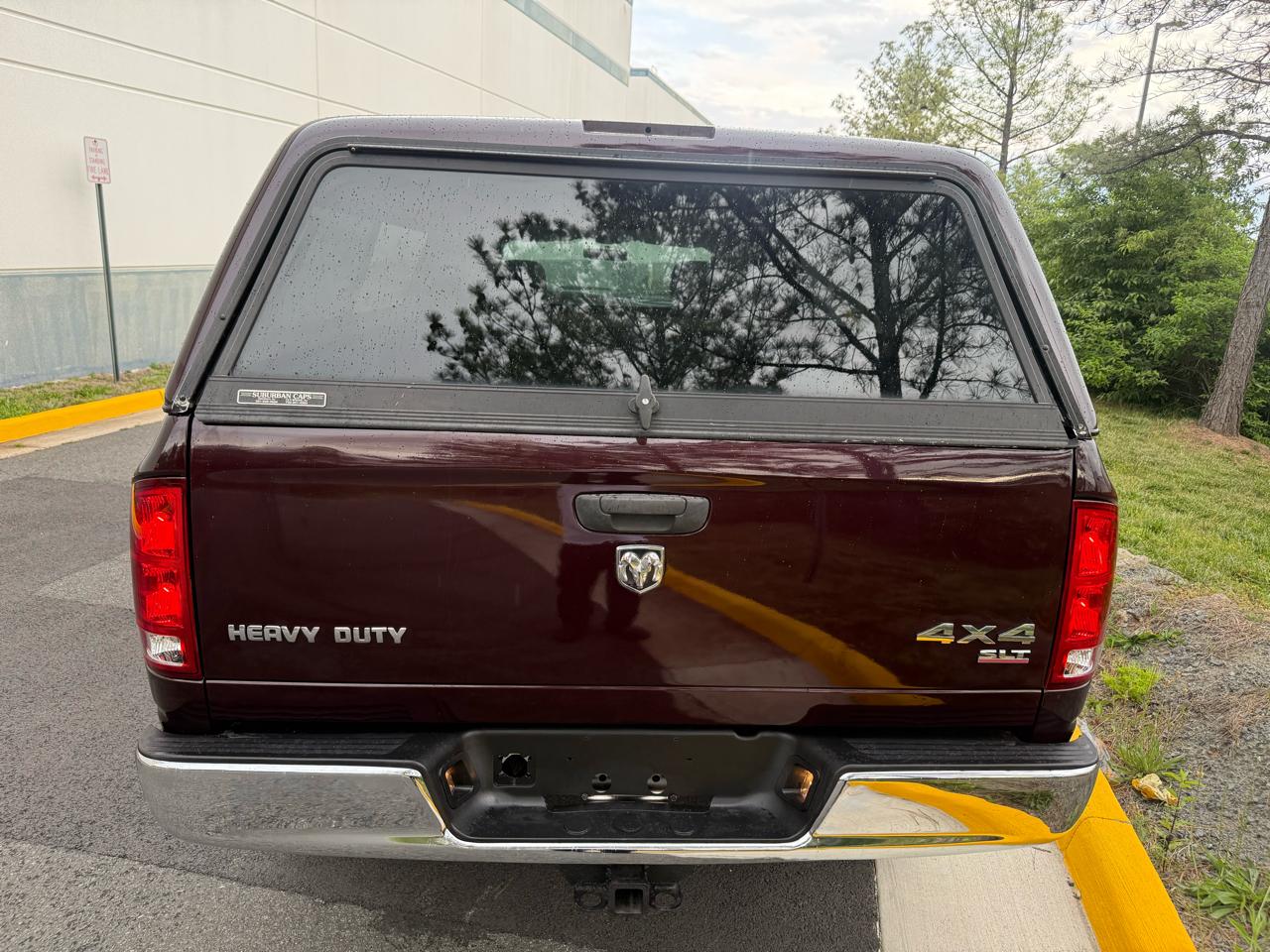 Dodge Ram 3500 4dr Quad Cab 160.5" WB DRW 4WD SLT 2005