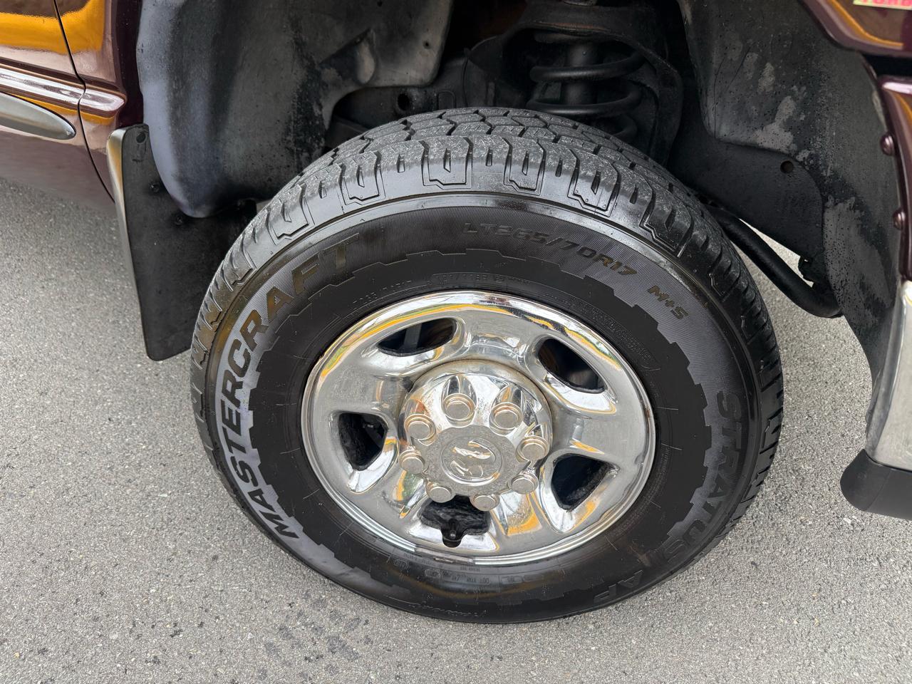 Dodge Ram 3500 4dr Quad Cab 160.5" WB DRW 4WD SLT 2005