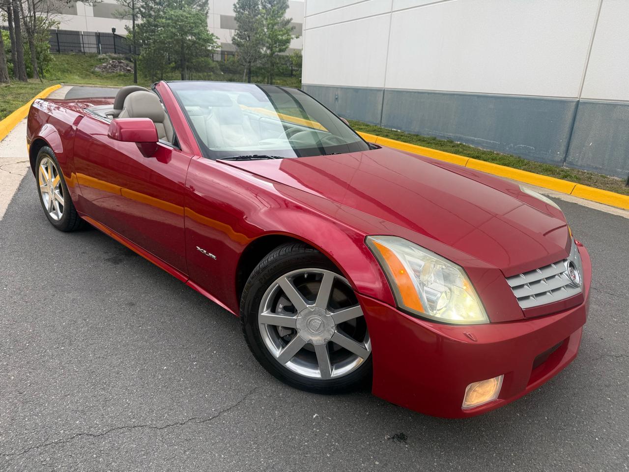 Cadillac XLR 2dr Convertible 2004
