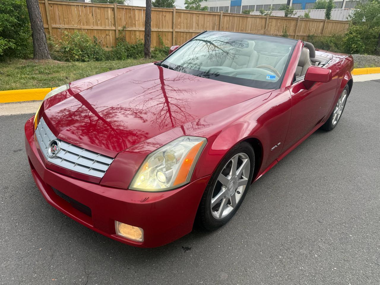 Cadillac XLR 2dr Convertible 2004