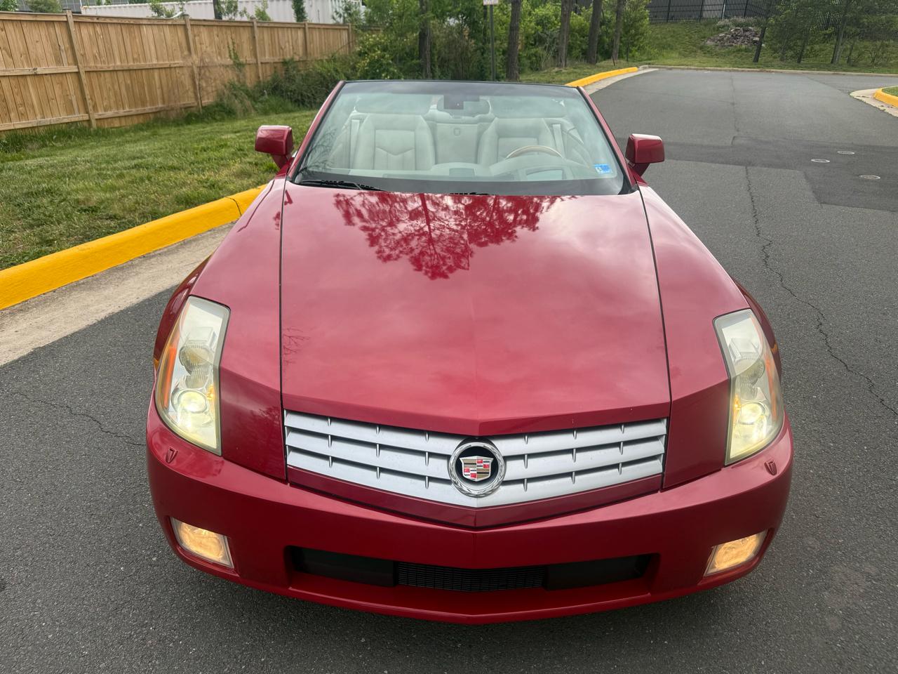 Cadillac XLR 2dr Convertible 2004