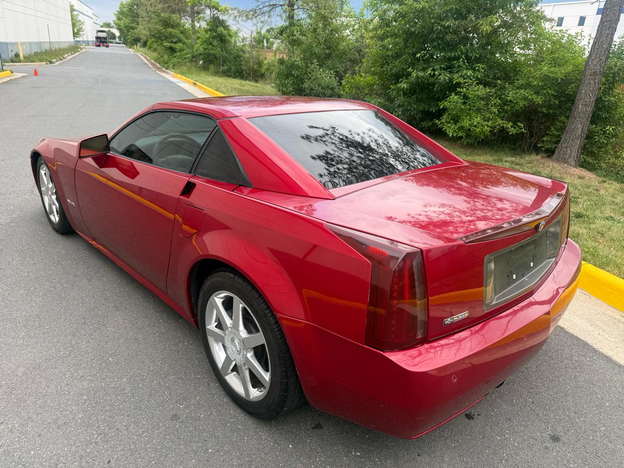 Cadillac XLR 2dr Convertible 2004