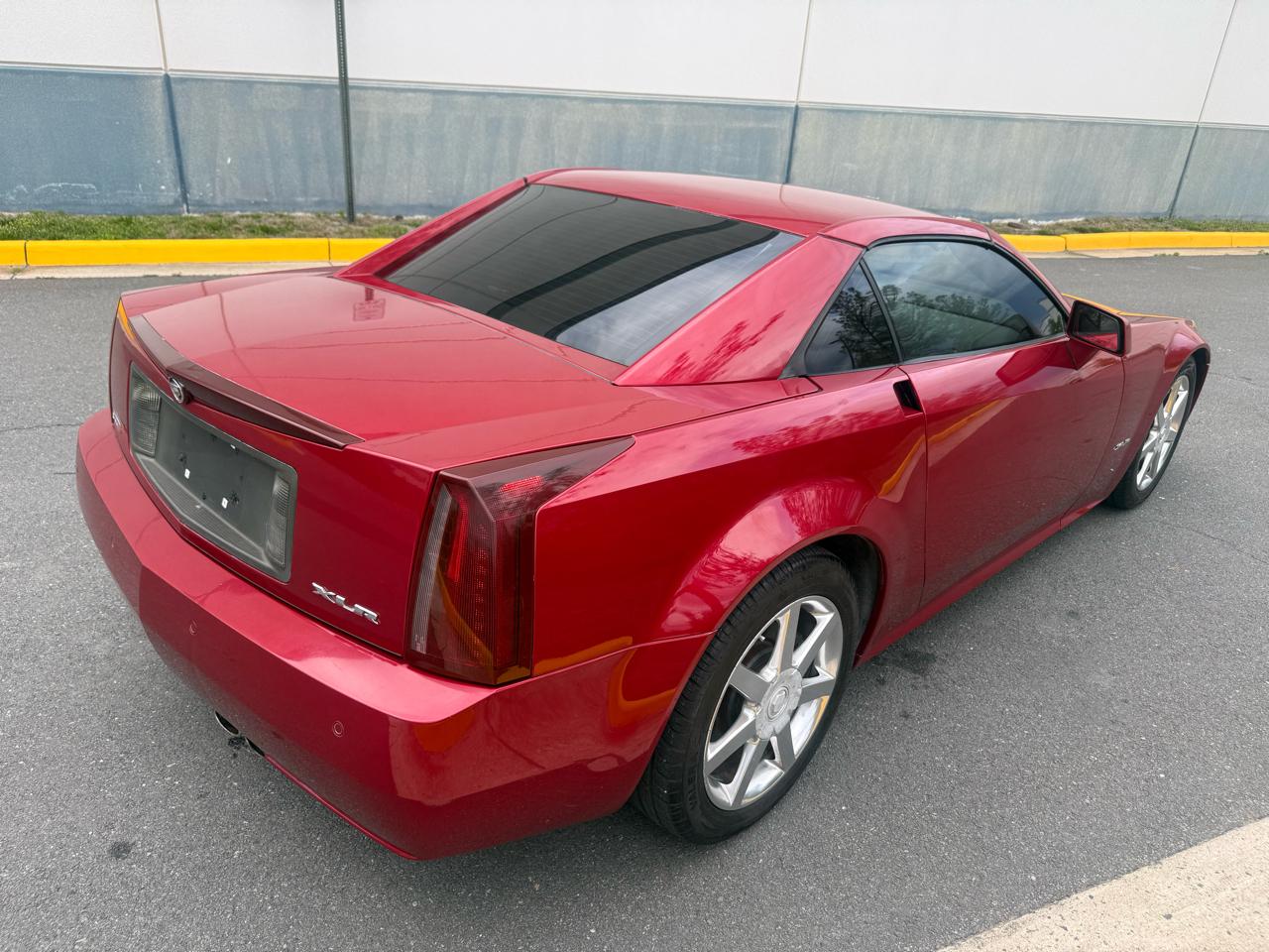 Cadillac XLR 2dr Convertible 2004