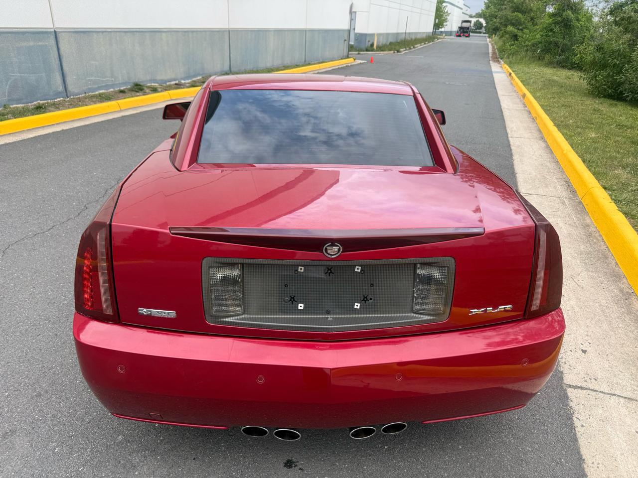 Cadillac XLR 2dr Convertible 2004