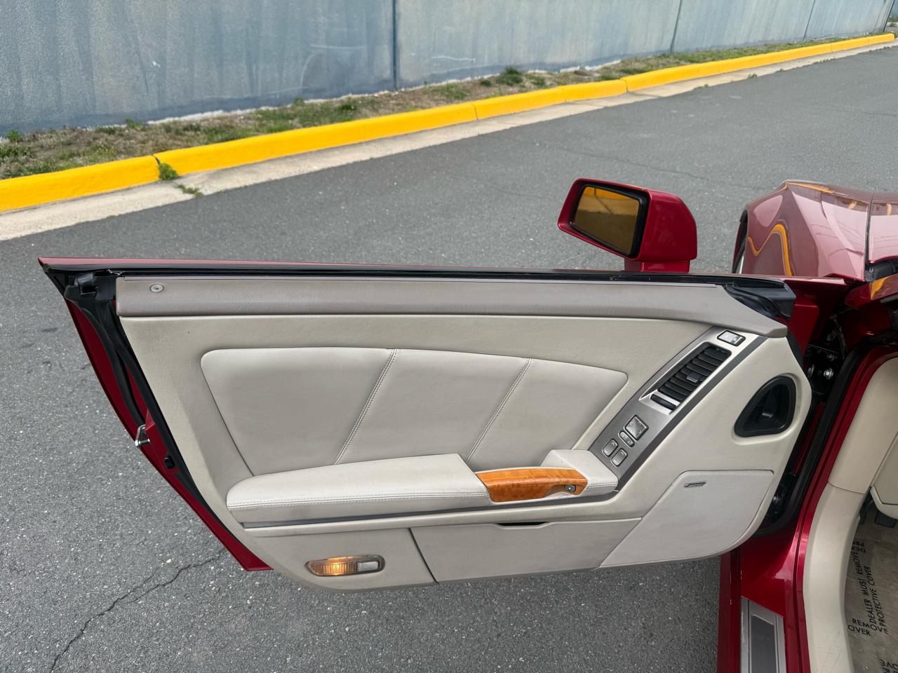 Cadillac XLR 2dr Convertible 2004