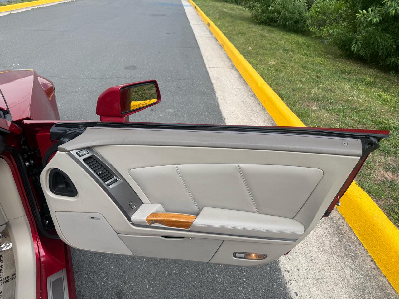 Cadillac XLR 2dr Convertible 2004