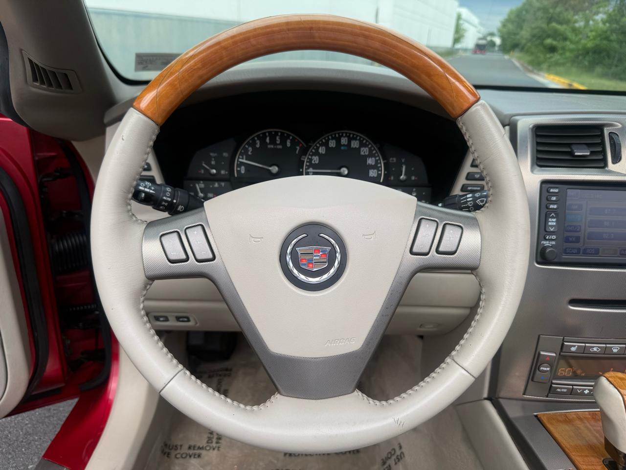 Cadillac XLR 2dr Convertible 2004