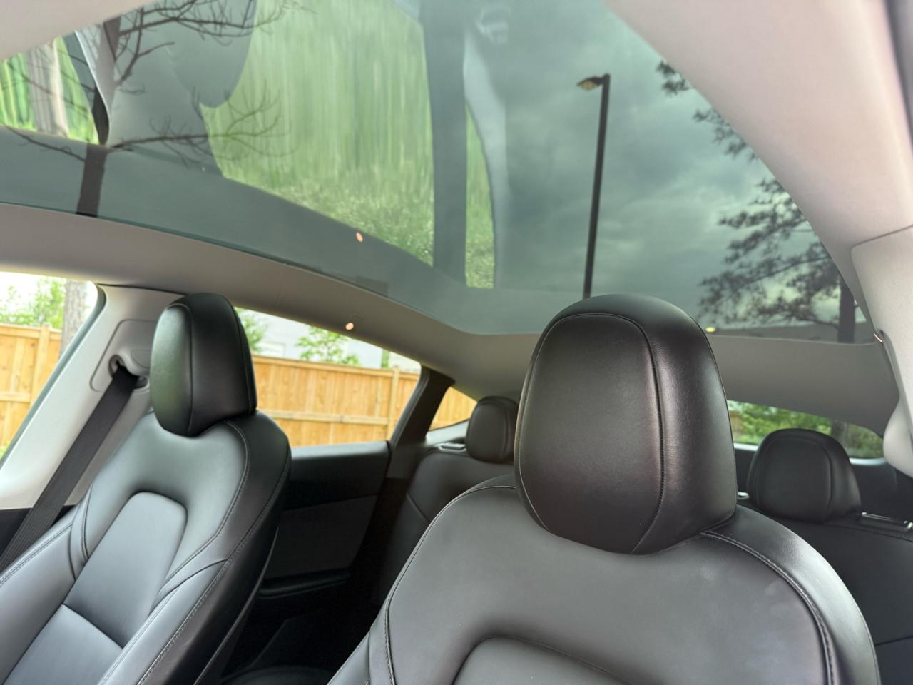 Tesla Model Y Long Range AWD *Ltd Avail* 2025