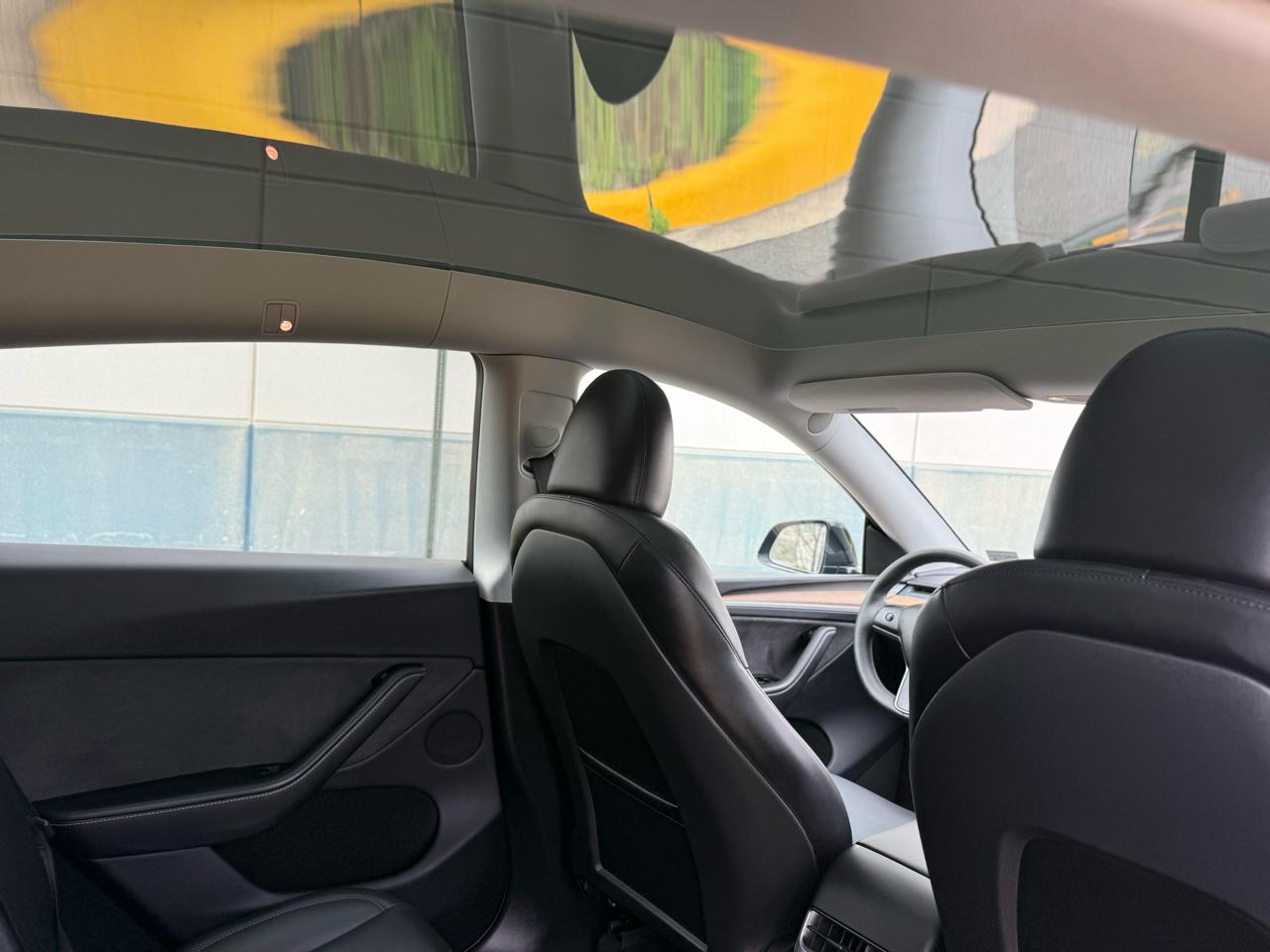 Tesla Model Y Long Range AWD *Ltd Avail* 2025