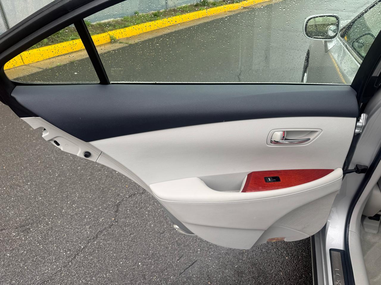 Lexus ES 350 4dr Sdn 2009
