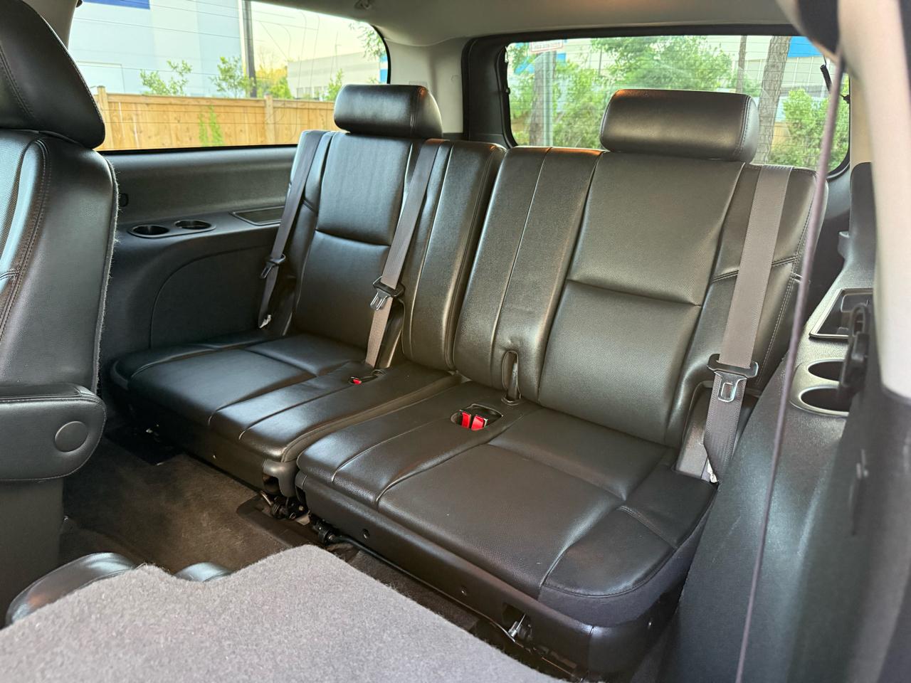 Chevrolet Suburban 4WD 4dr 1500 LTZ 2013