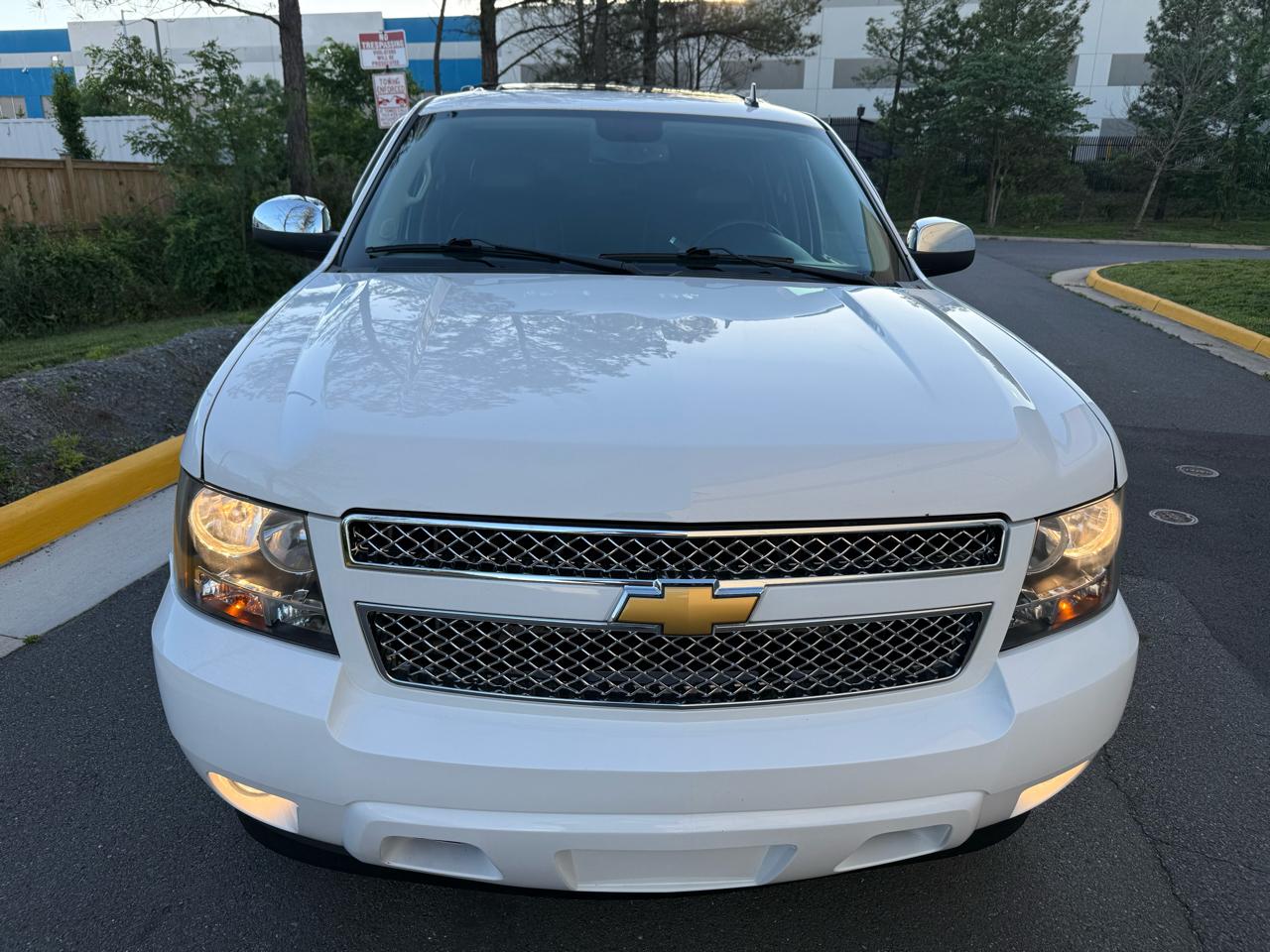 Chevrolet Suburban 4WD 4dr 1500 LTZ 2013