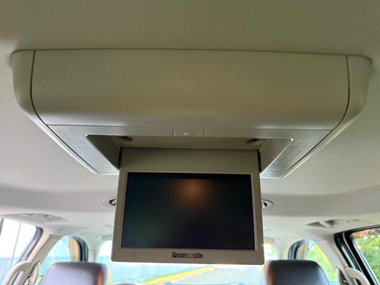 Chevrolet Suburban 4WD 4dr 1500 LTZ 2013