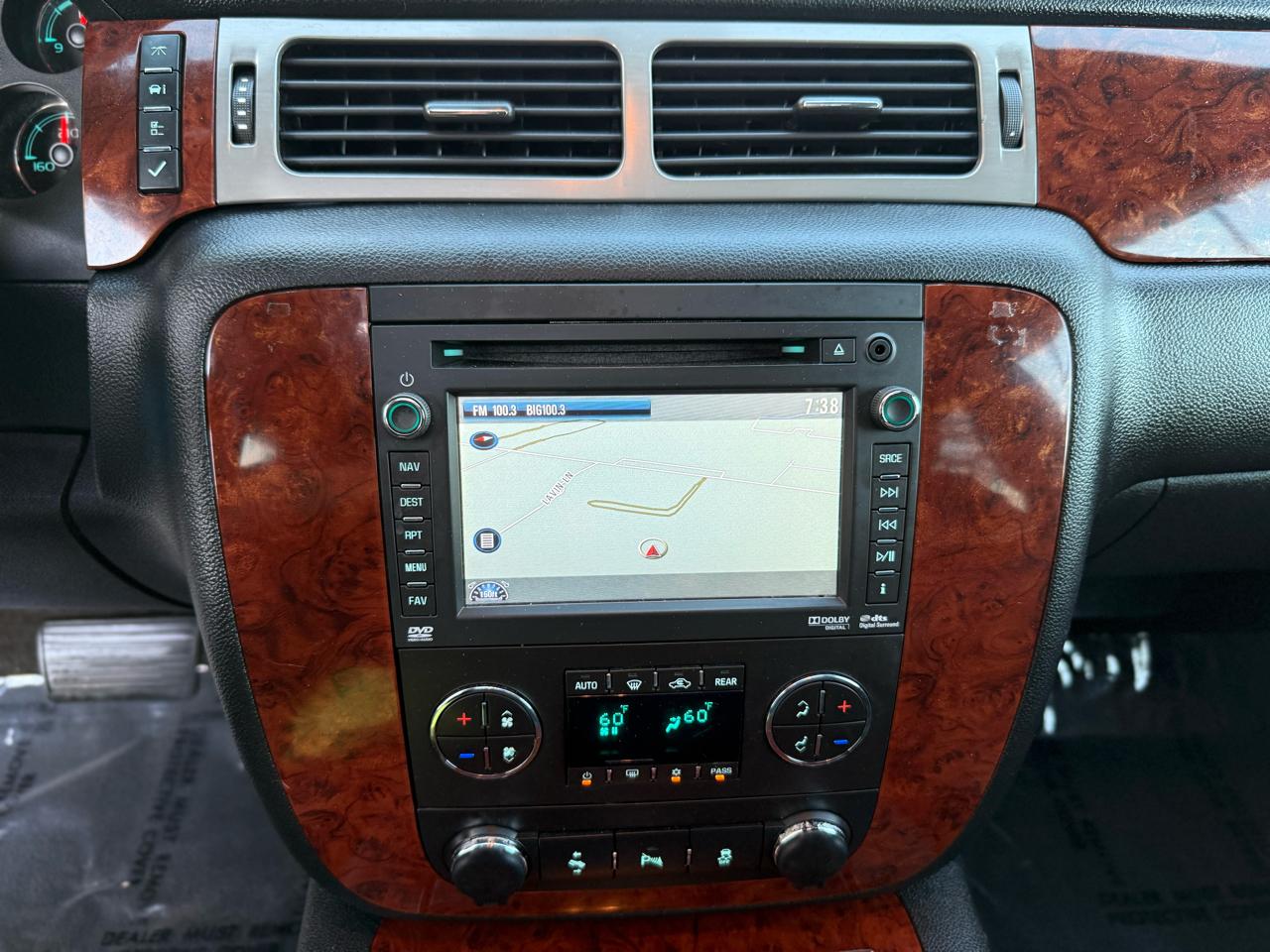 Chevrolet Suburban 4WD 4dr 1500 LTZ 2013
