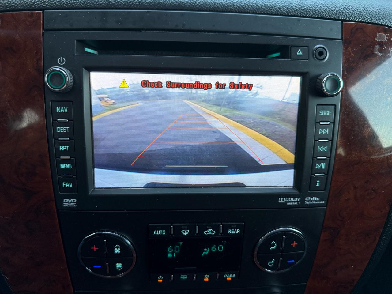 Chevrolet Suburban 4WD 4dr 1500 LTZ 2013