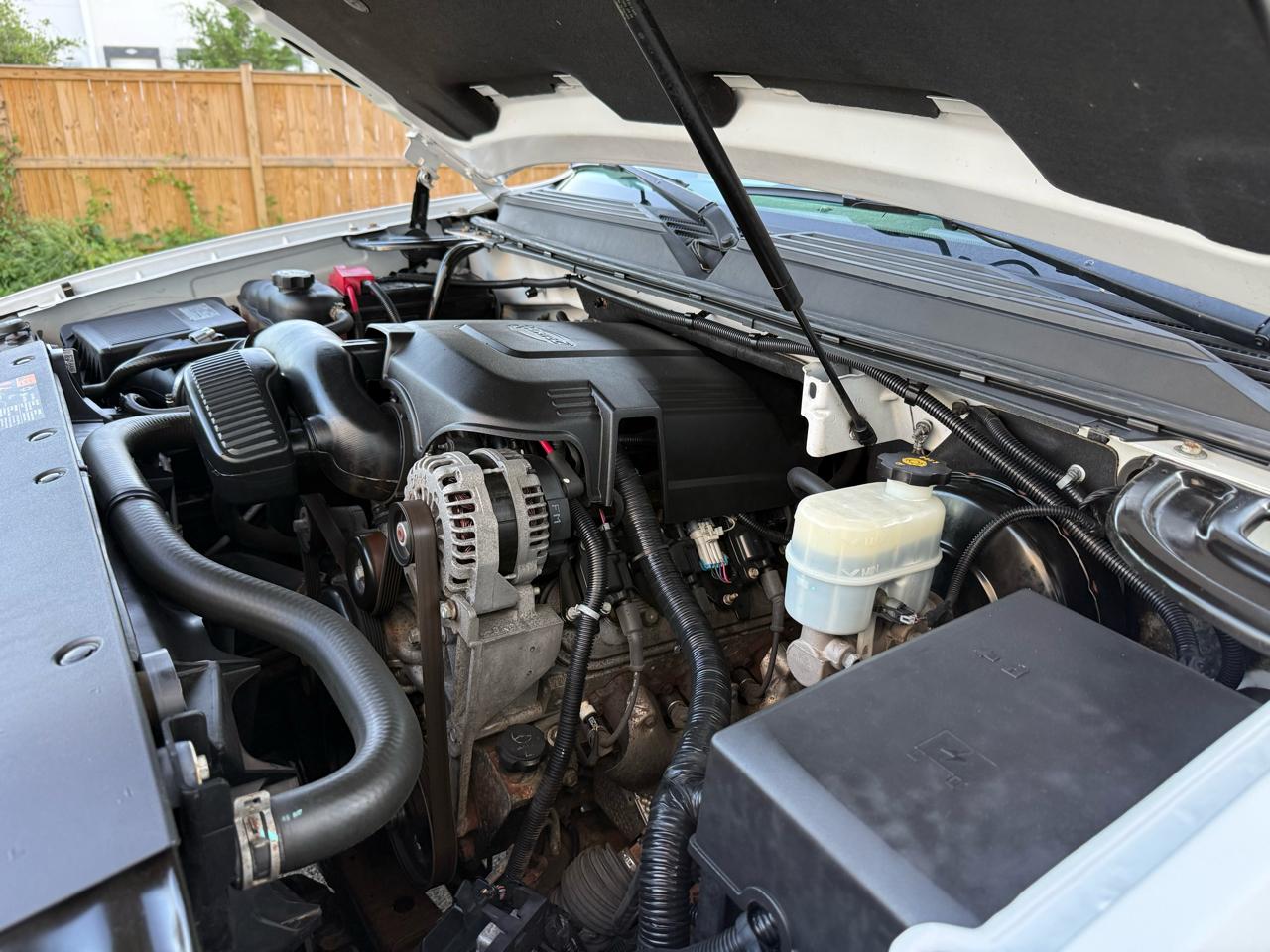 Chevrolet Suburban 4WD 4dr 1500 LTZ 2013